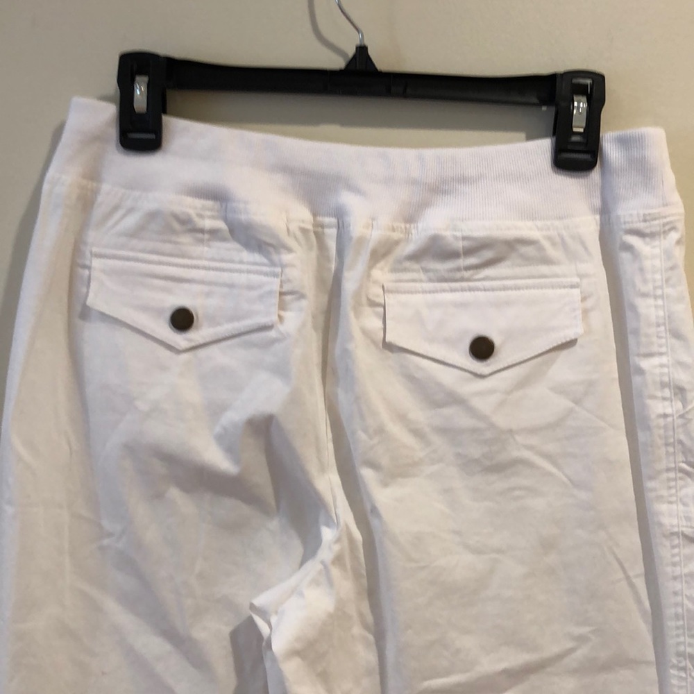 NWOT Chico’s Capri Pants - Picture 4 of 7